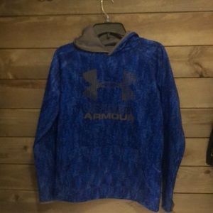 ❄️Youth XL UnderArmour Hoodie❄️